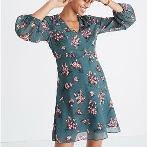 Madewell V Neck Chiffon Floral Dress Size 14